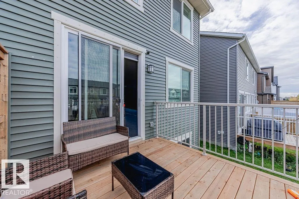 1745 PLUM CR SW