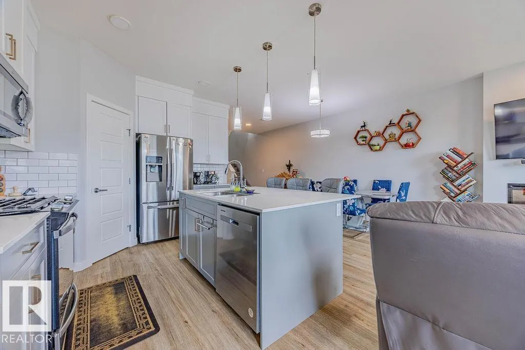 1745 PLUM CR SW