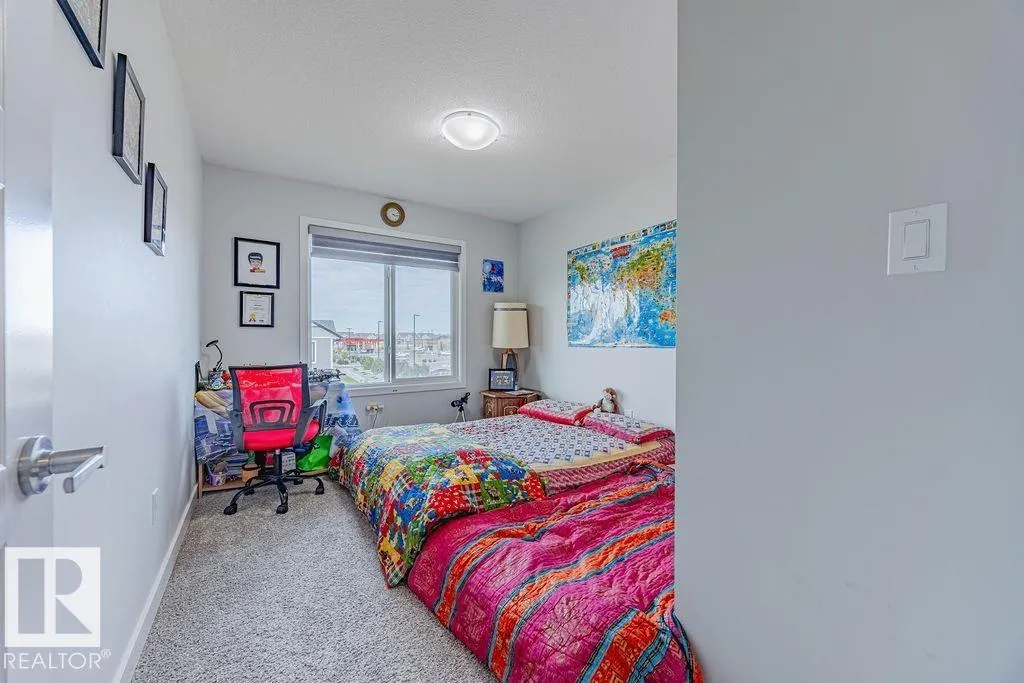 1745 PLUM CR SW