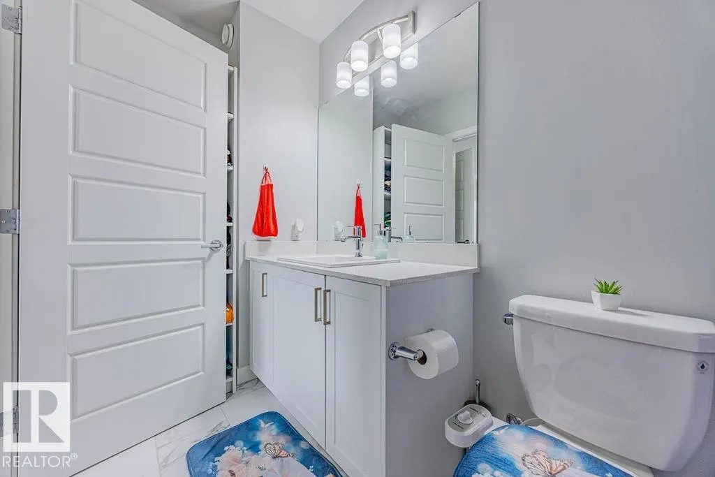 1745 PLUM CR SW