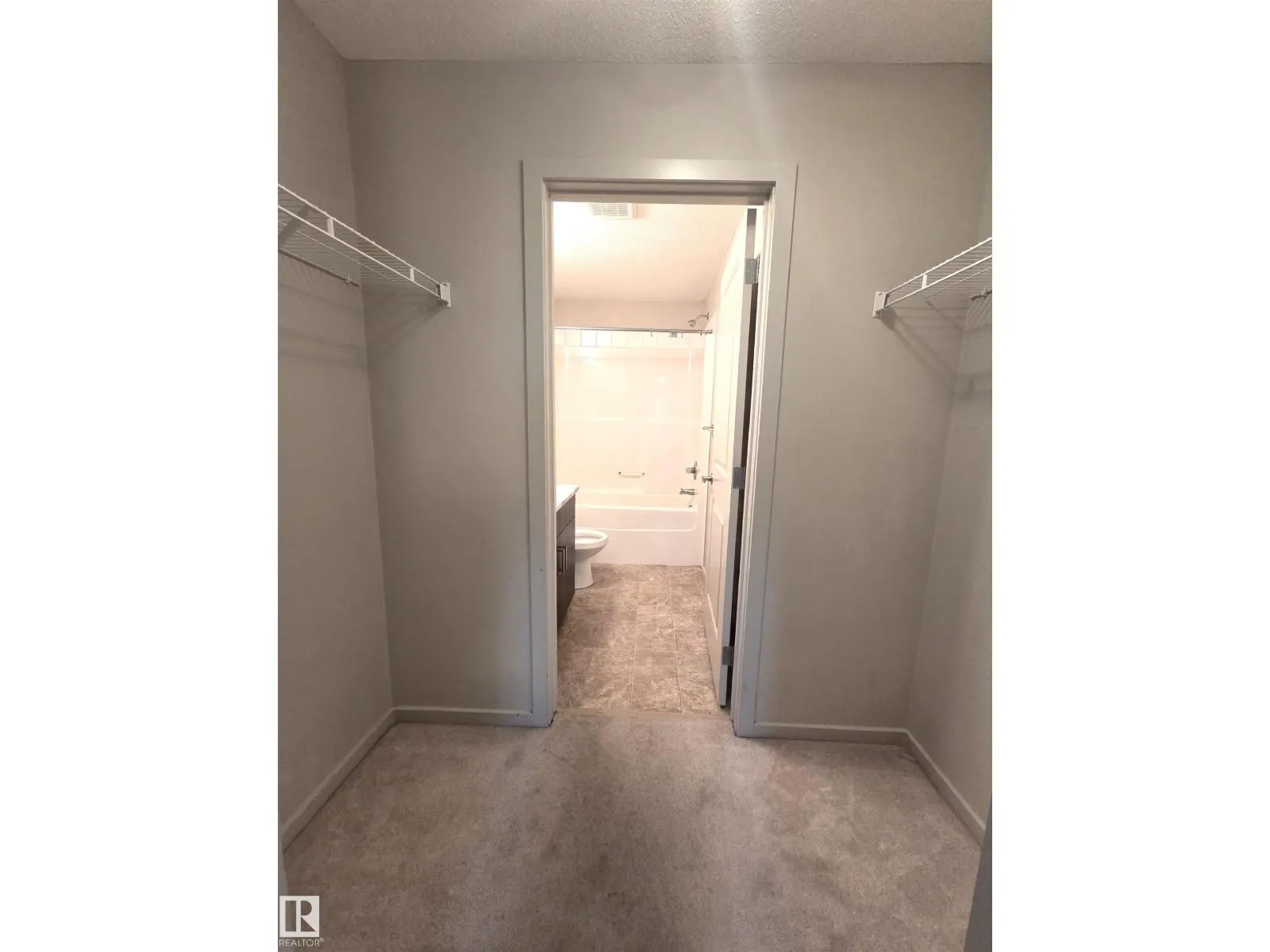 #332 390 WINDERMERE RD NW