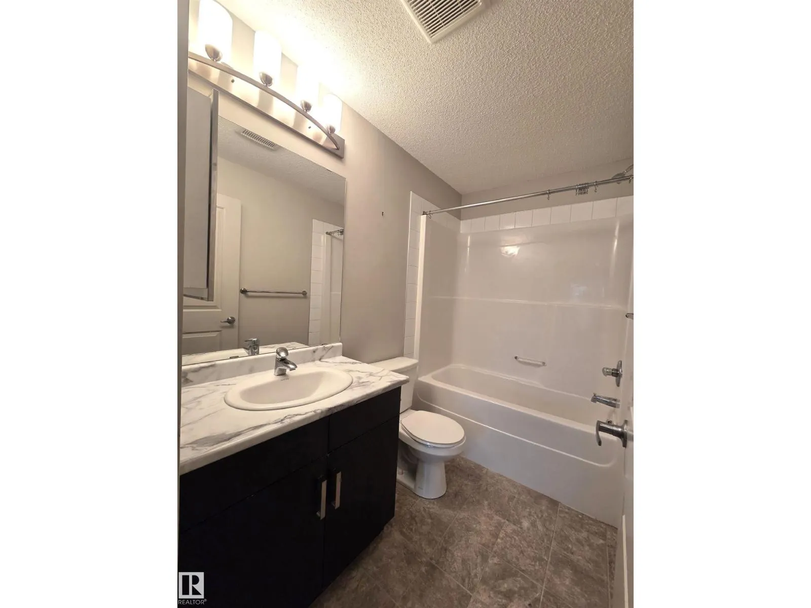 #332 390 WINDERMERE RD NW