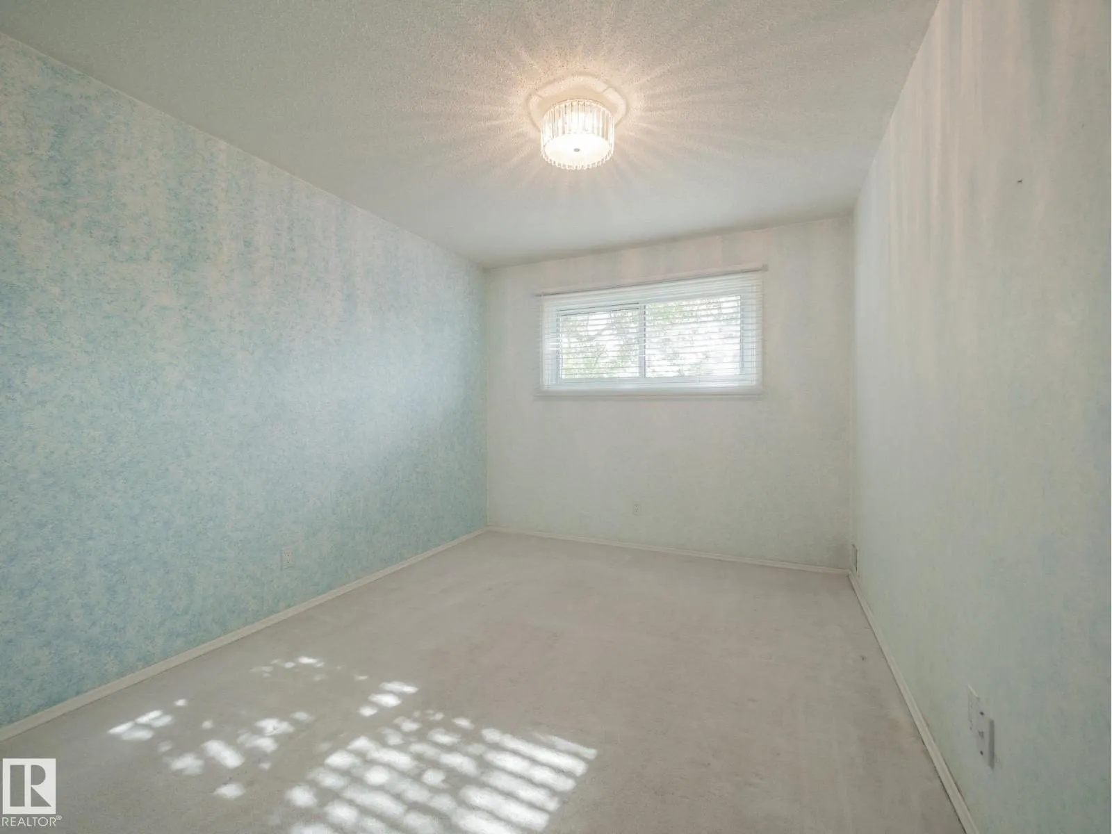 14315 58 ST NW
