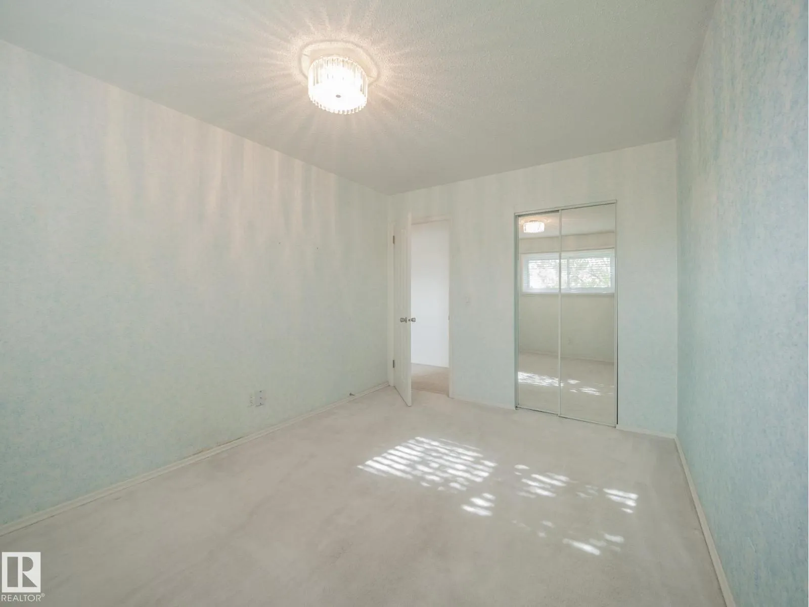 14315 58 ST NW