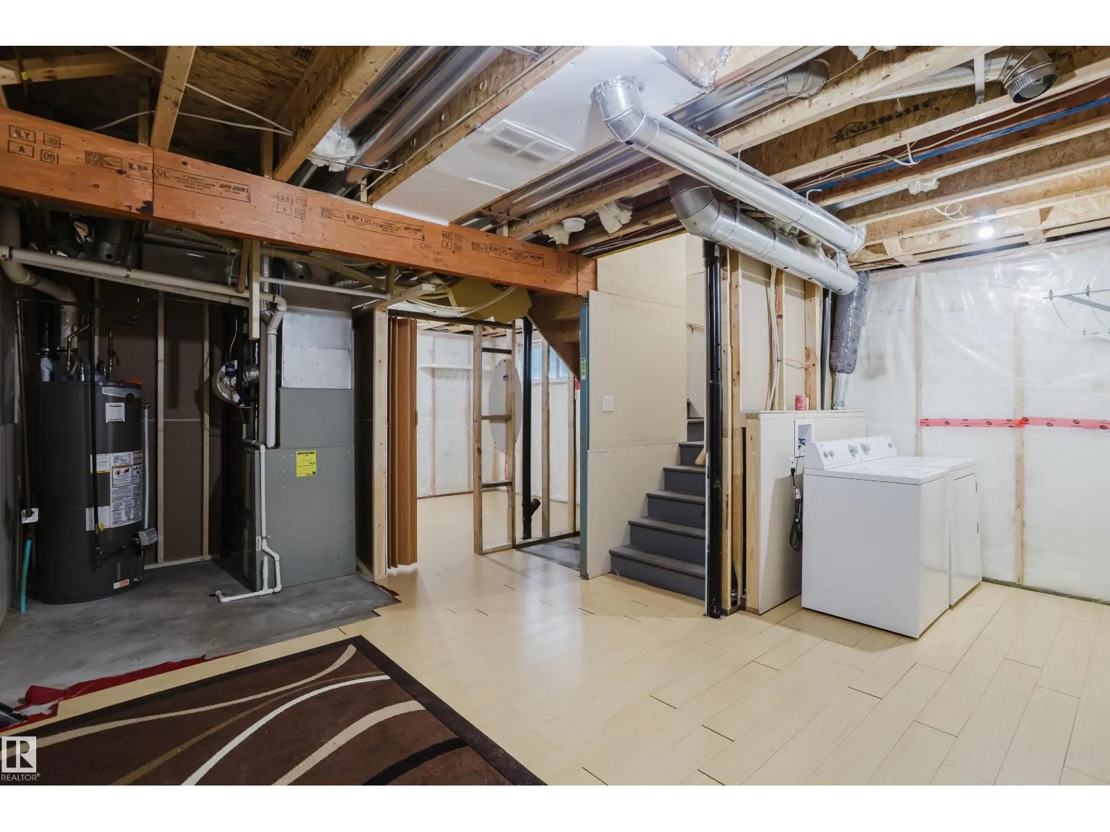 6028 3 AV SW