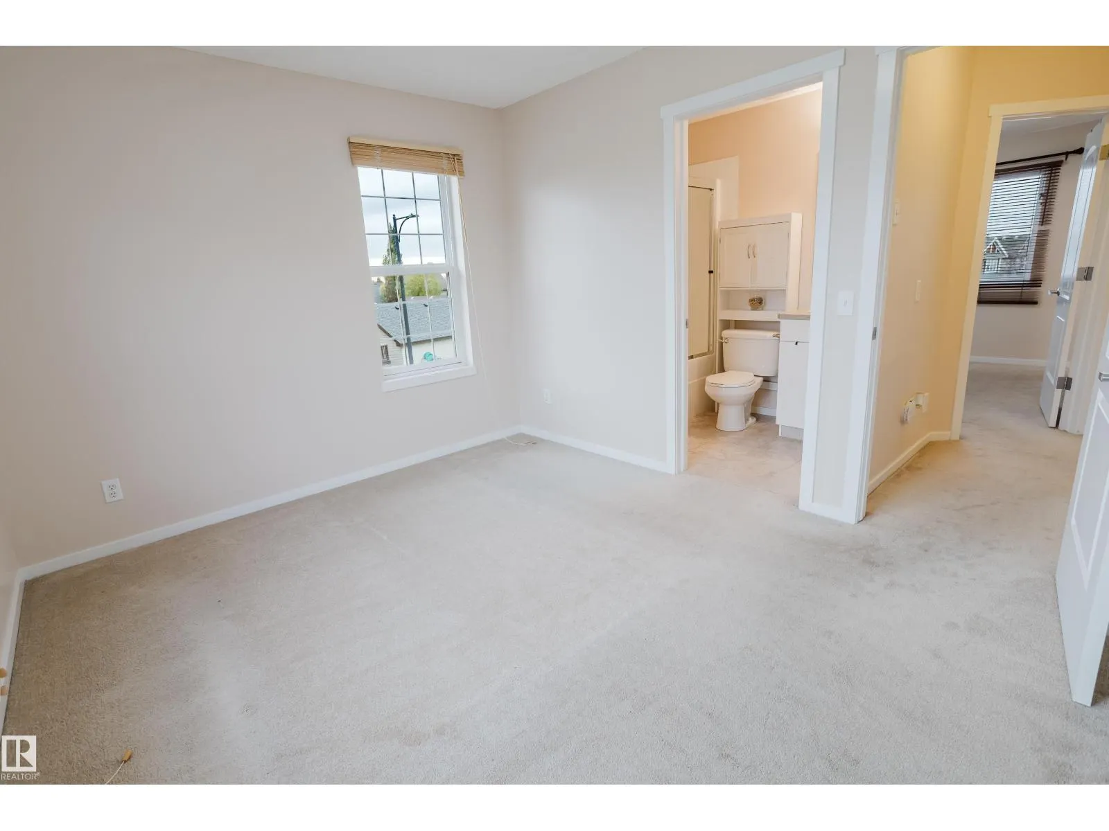 6028 3 AV SW