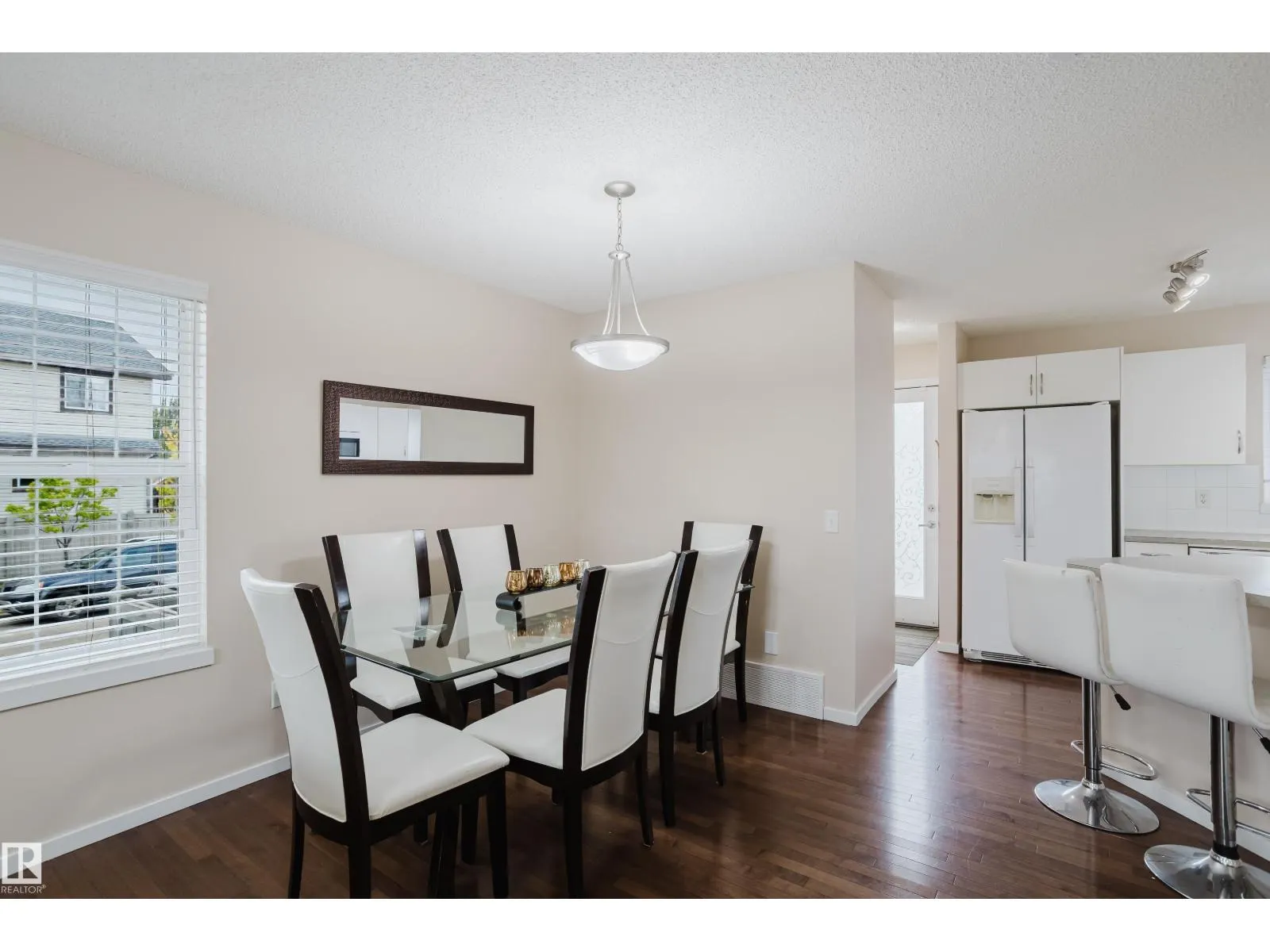 6028 3 AV SW