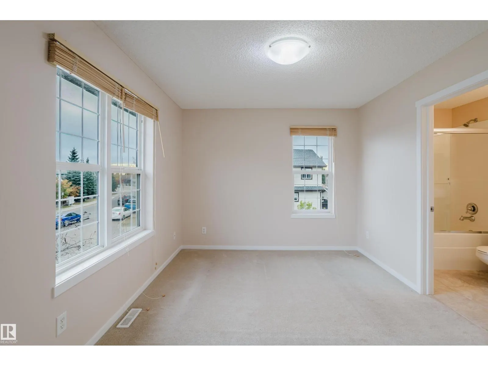6028 3 AV SW