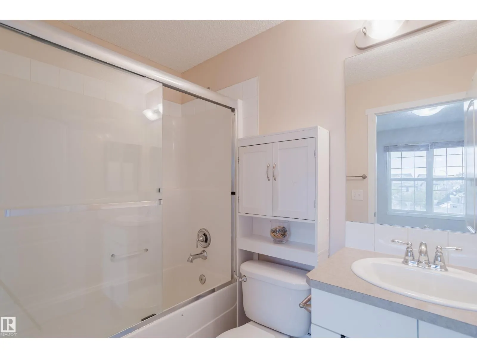 6028 3 AV SW