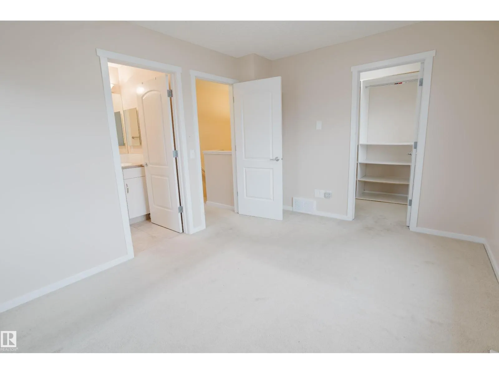 6028 3 AV SW