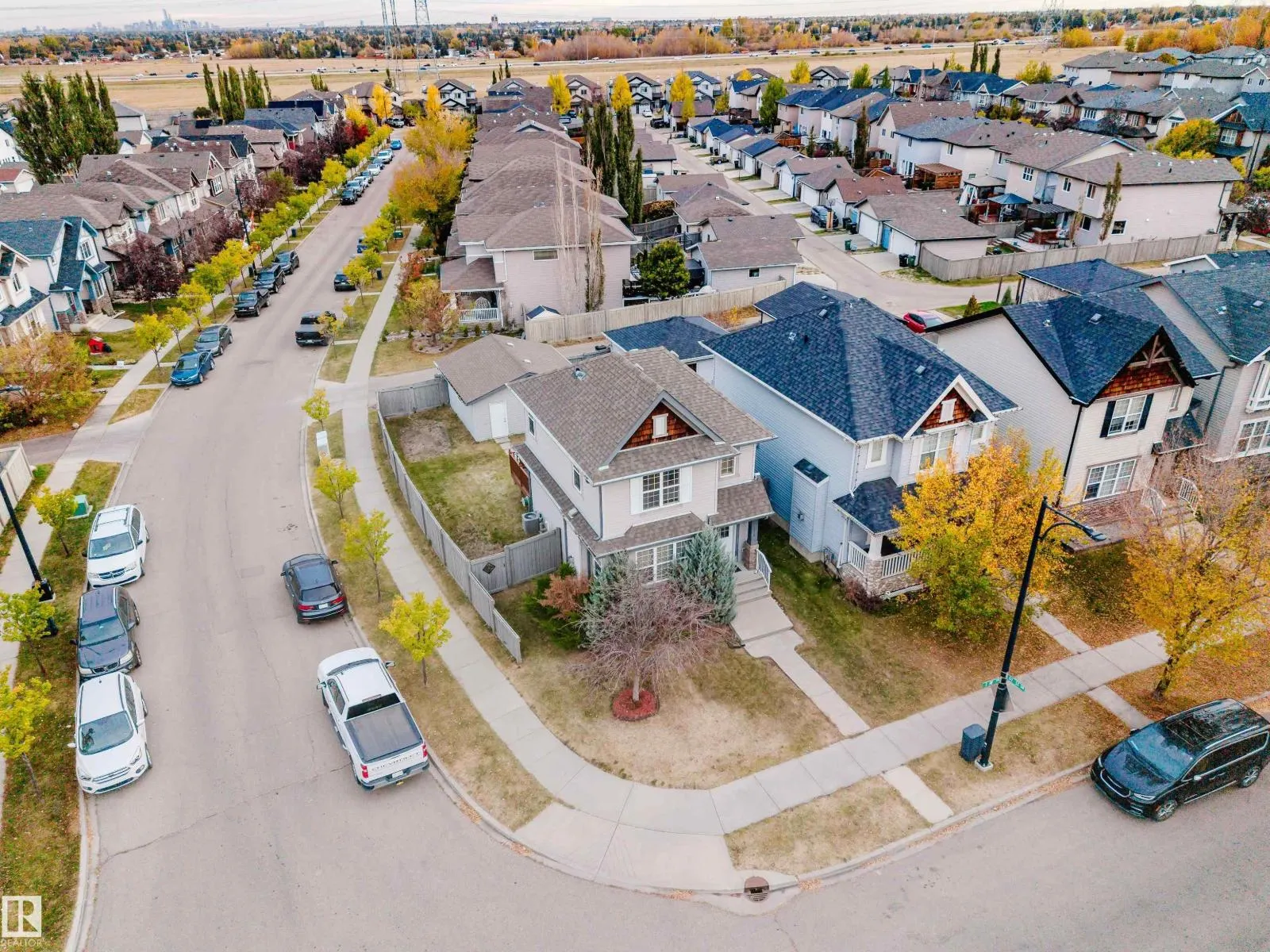 6028 3 AV SW