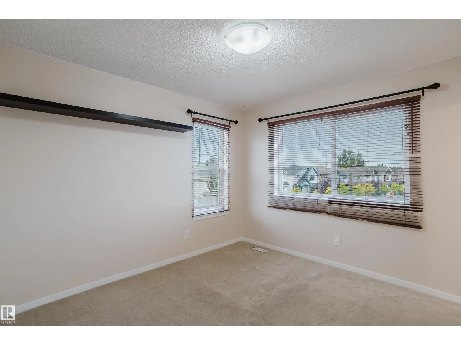 6028 3 AV SW