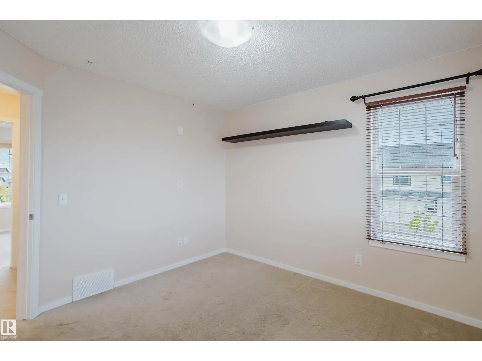 6028 3 AV SW
