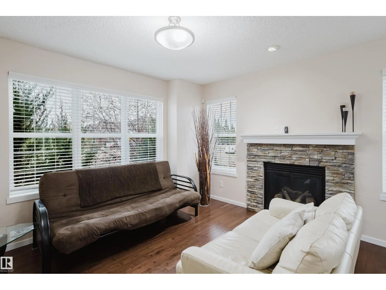 6028 3 AV SW