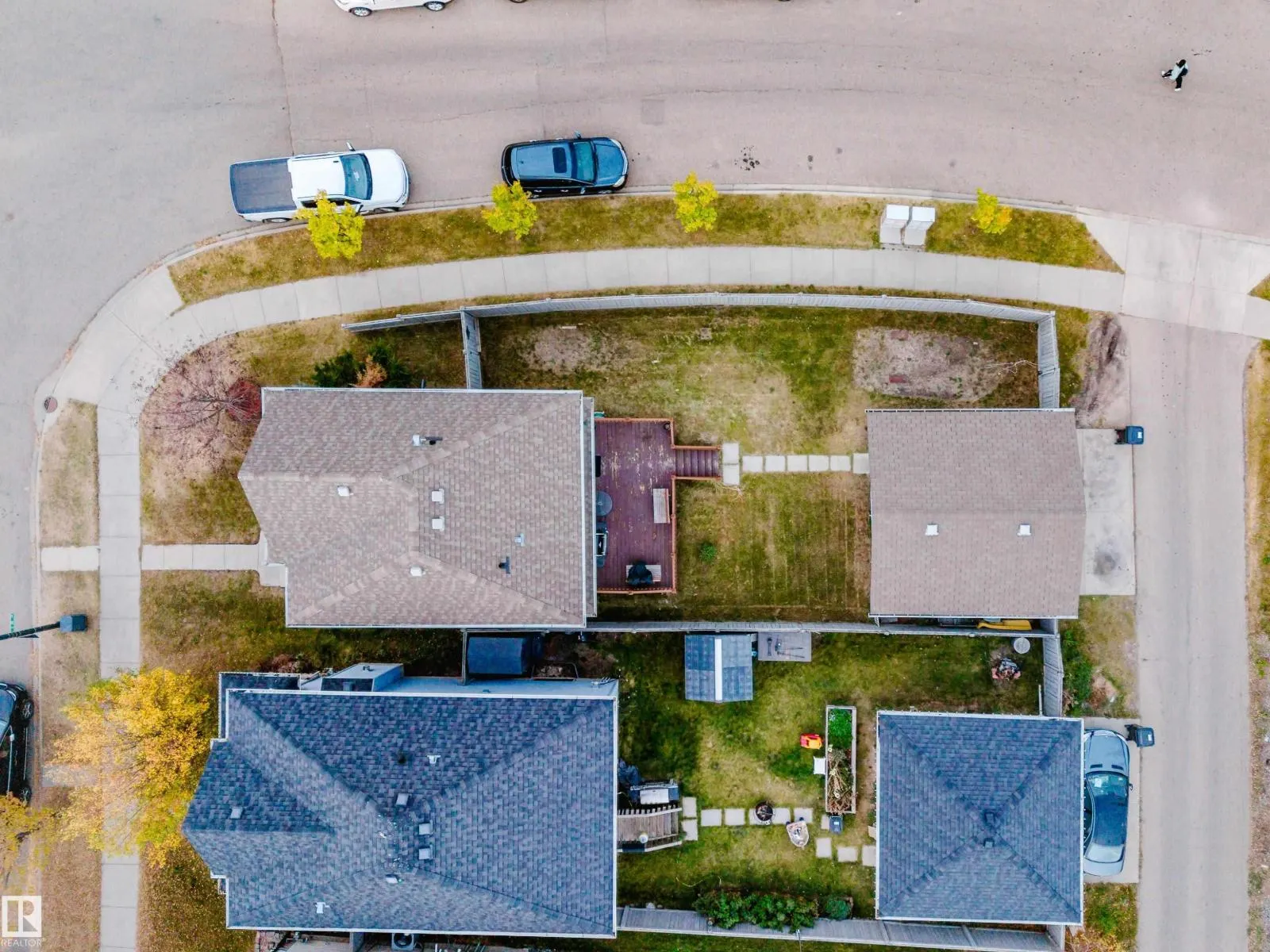 6028 3 AV SW