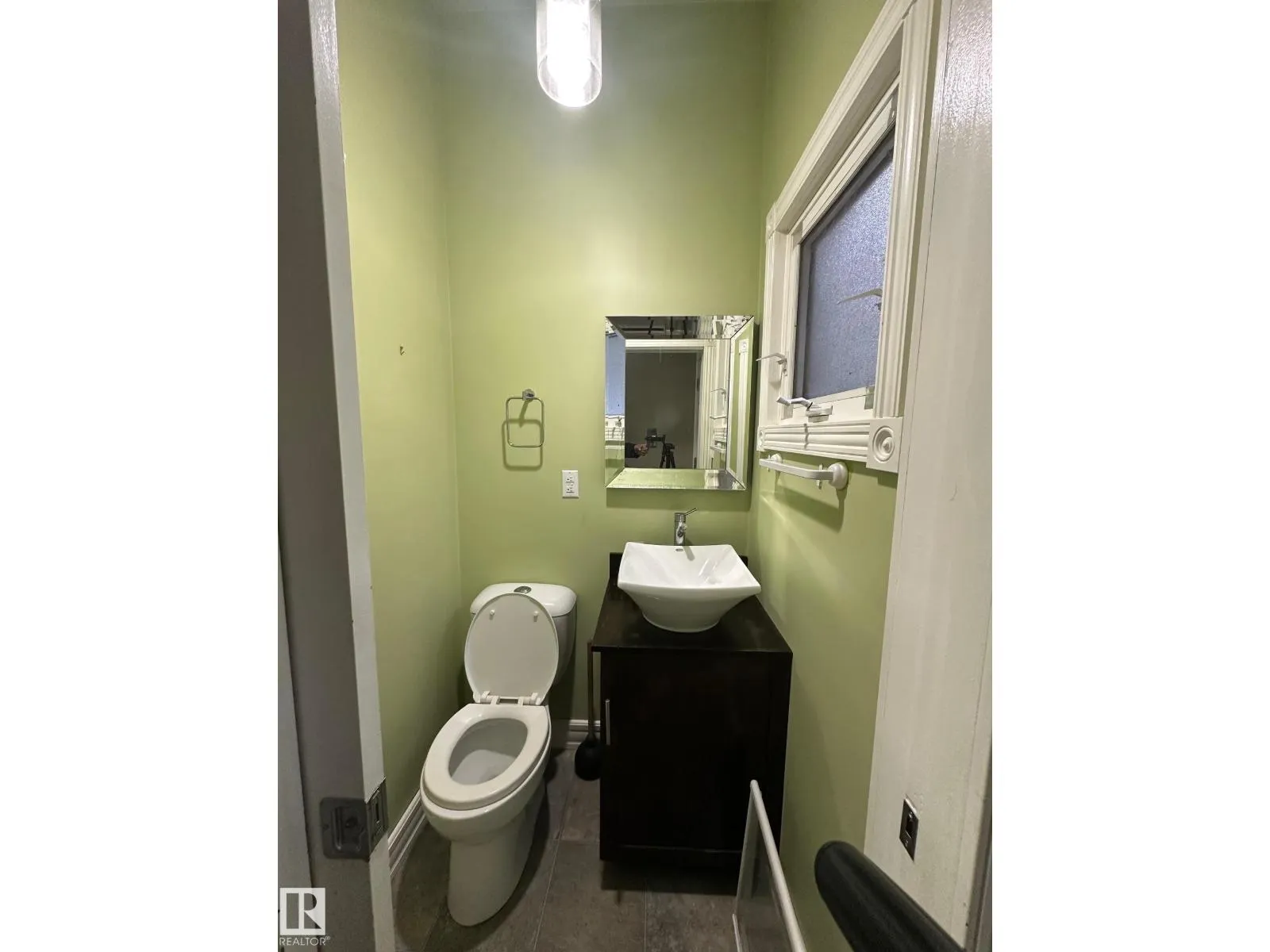 #145 52349 RANGE ROAD 233