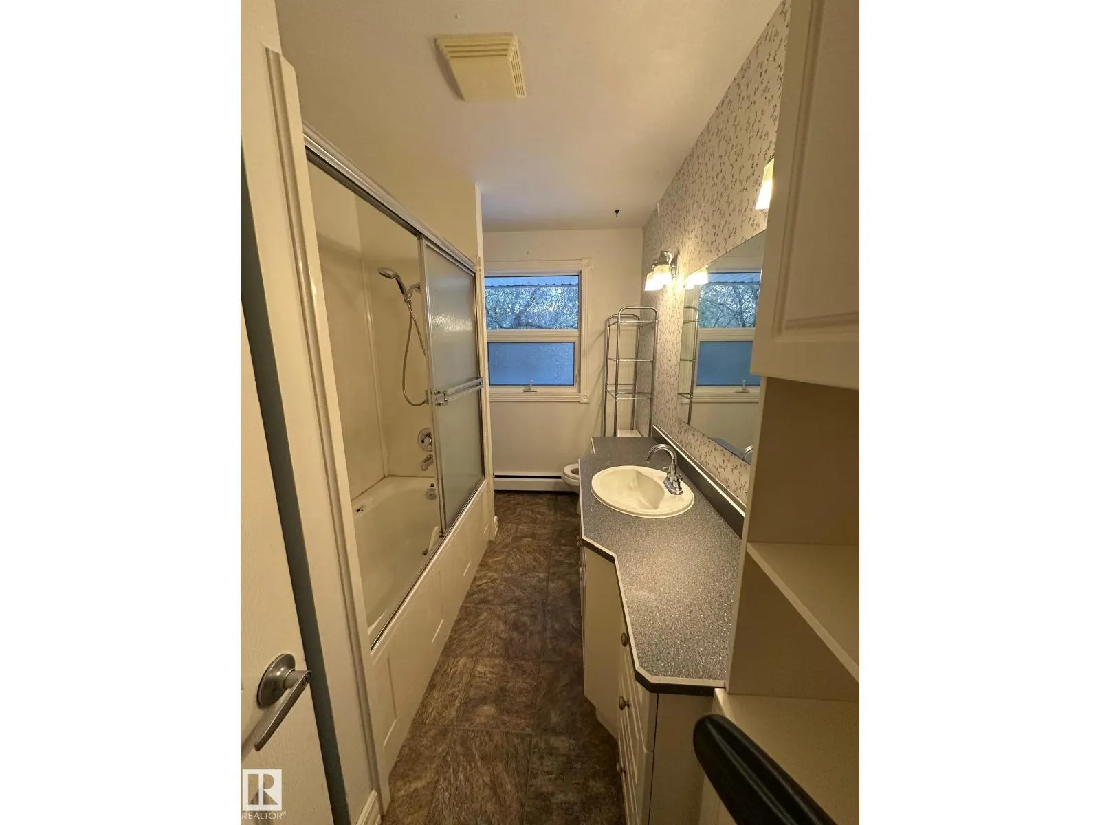 #145 52349 RANGE ROAD 233