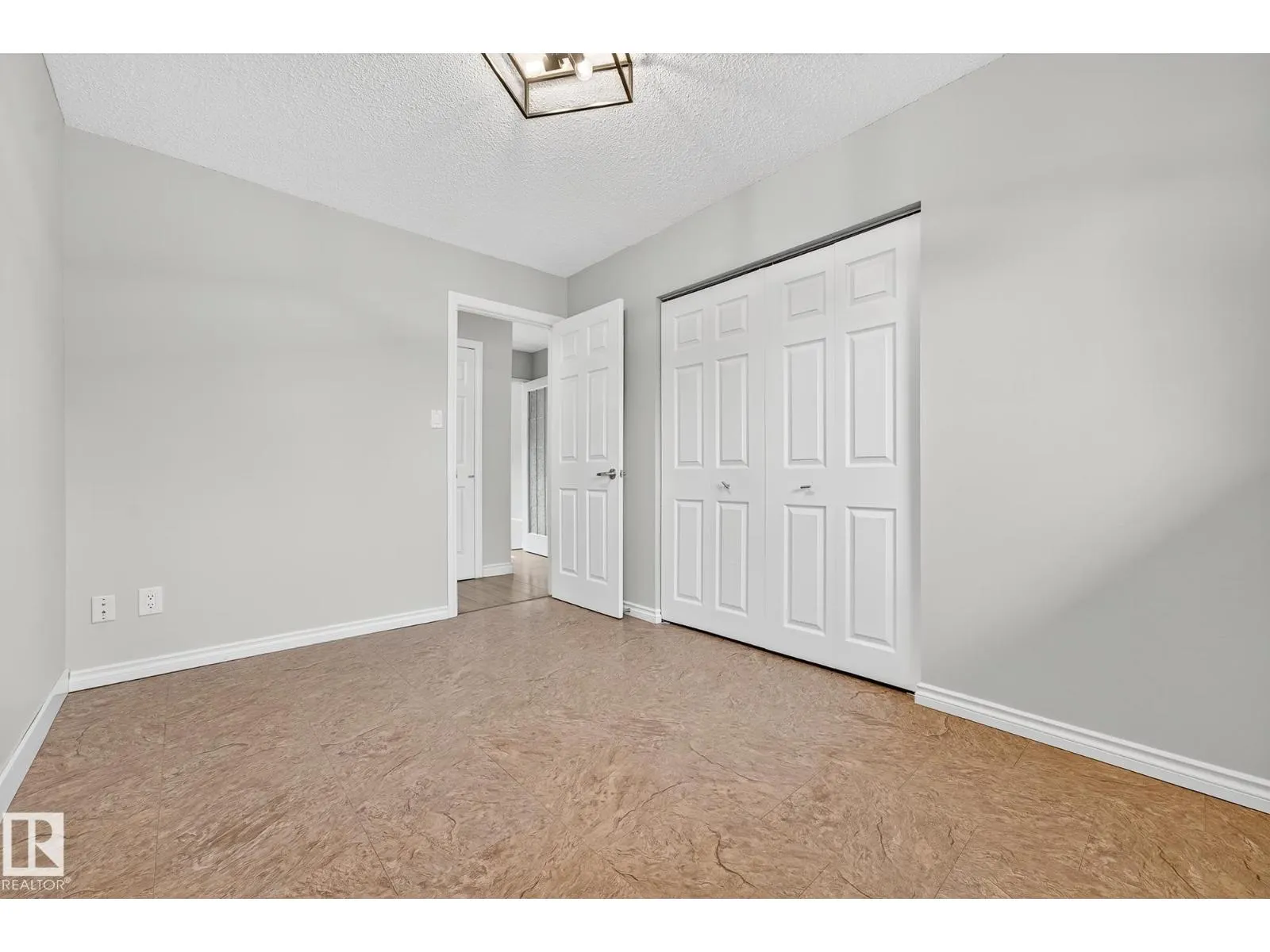 11423 35A AV NW