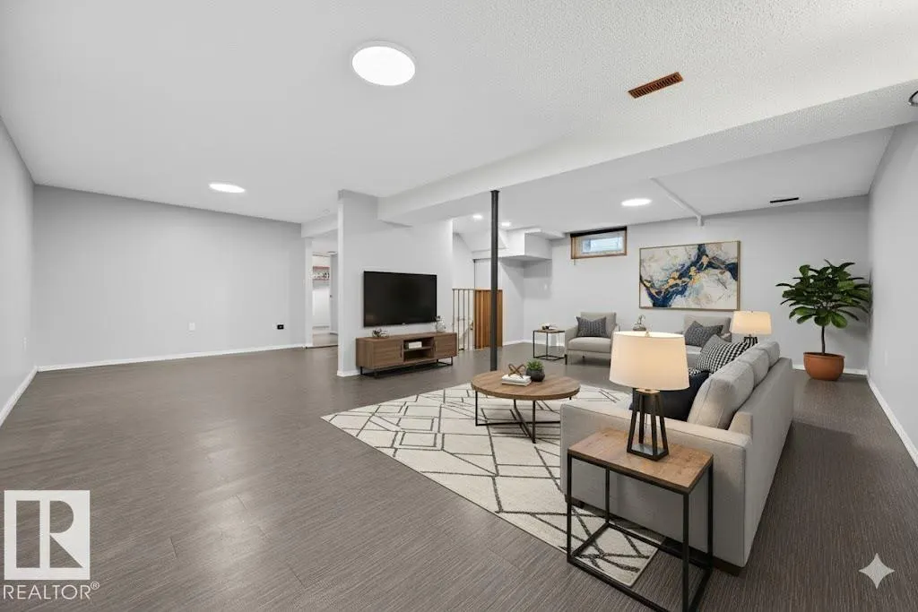 11423 35A AV NW