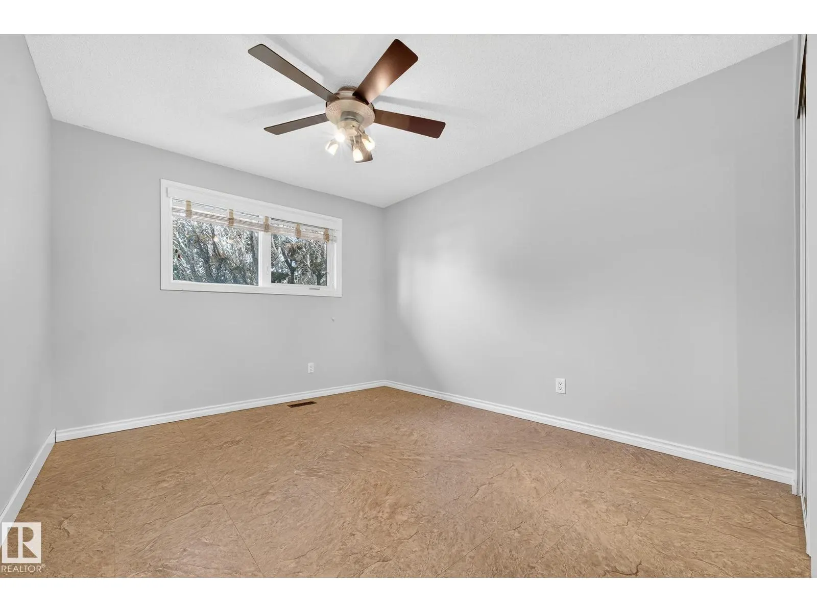 11423 35A AV NW