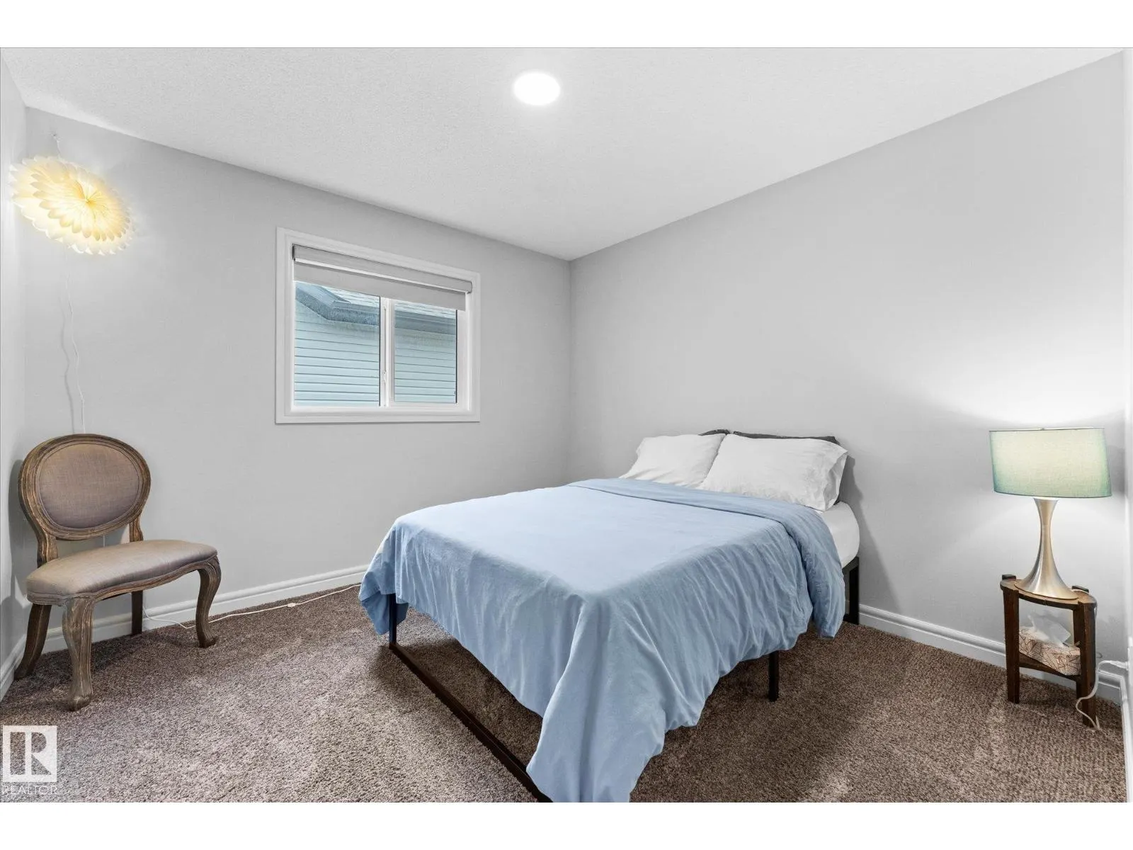 29 CHESTNUT WY