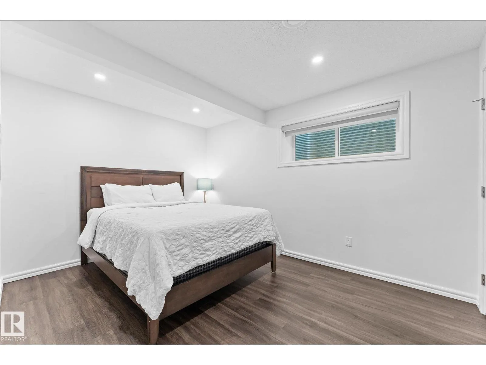 29 CHESTNUT WY