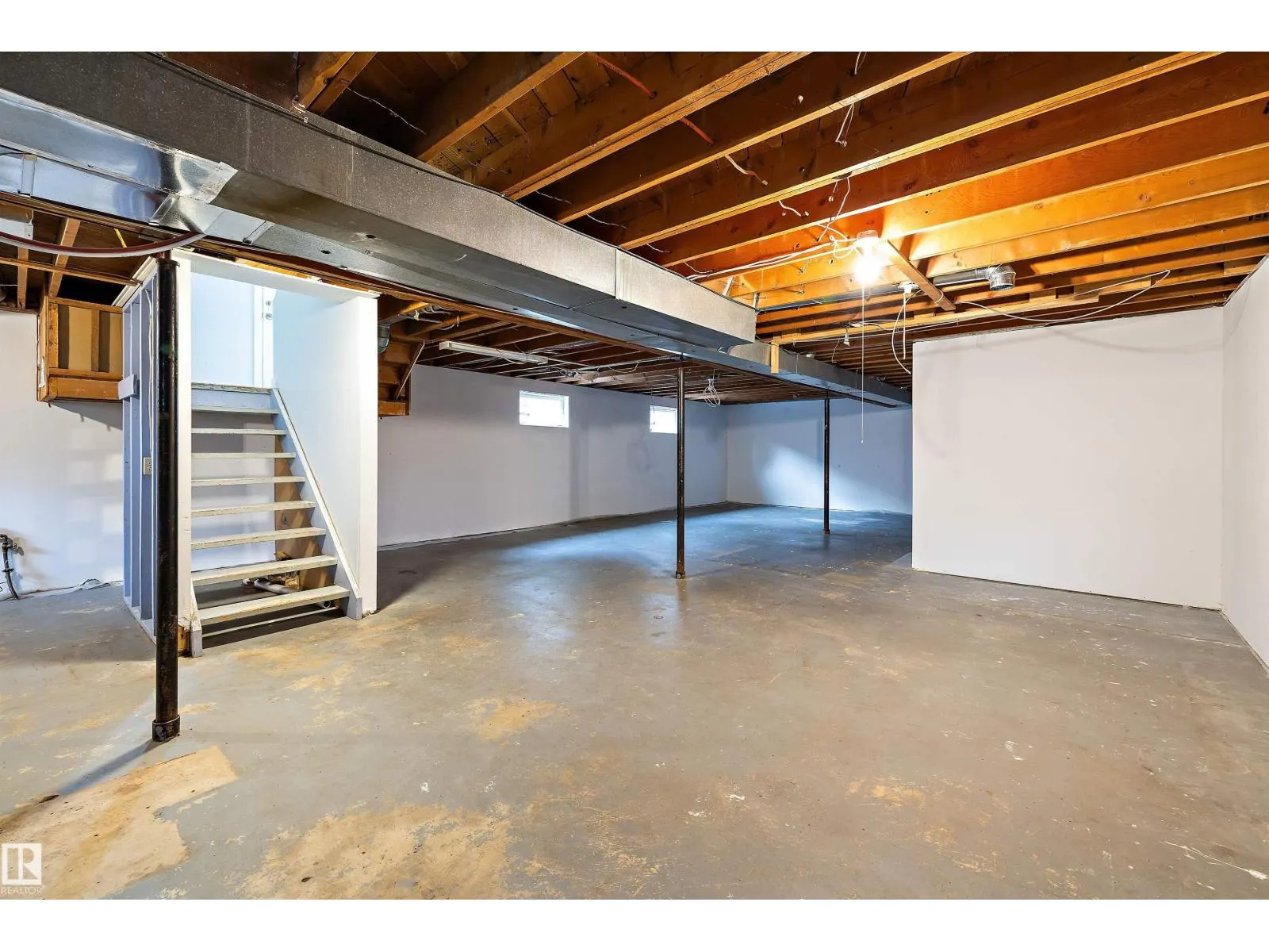 10409 148 ST NW