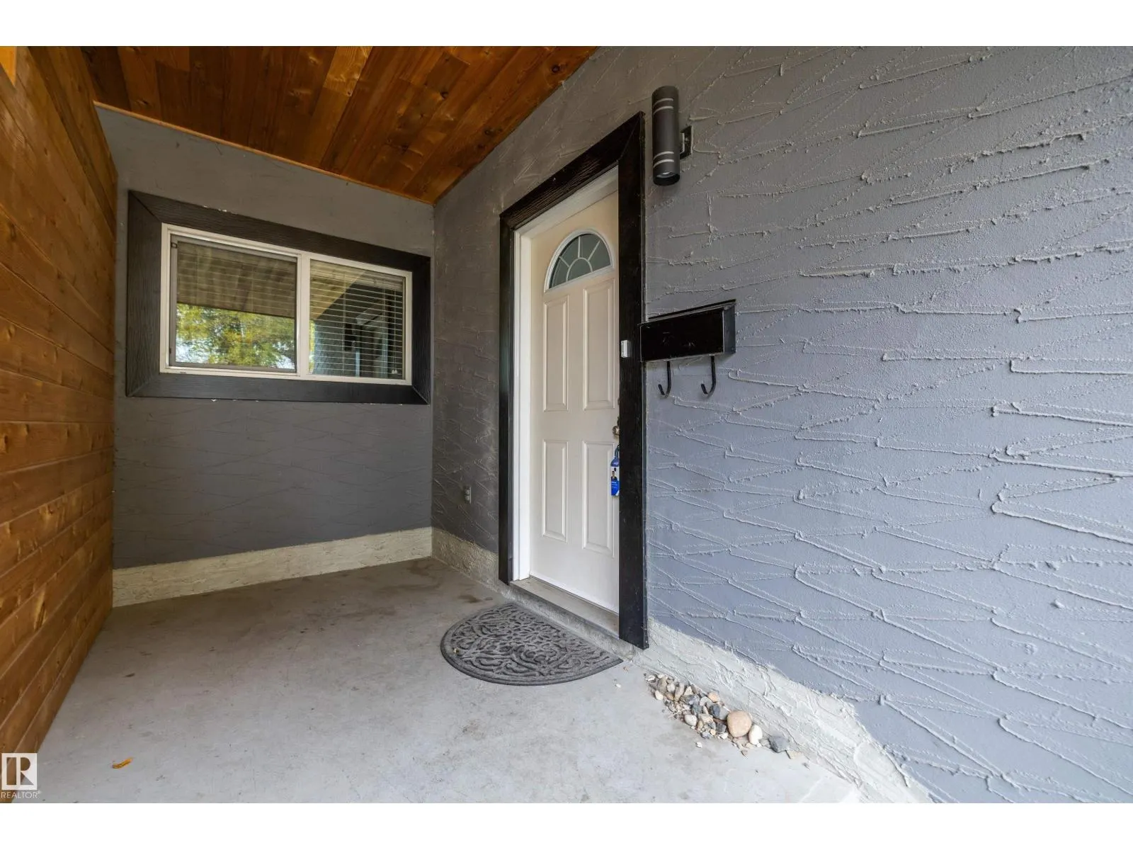 10409 148 ST NW