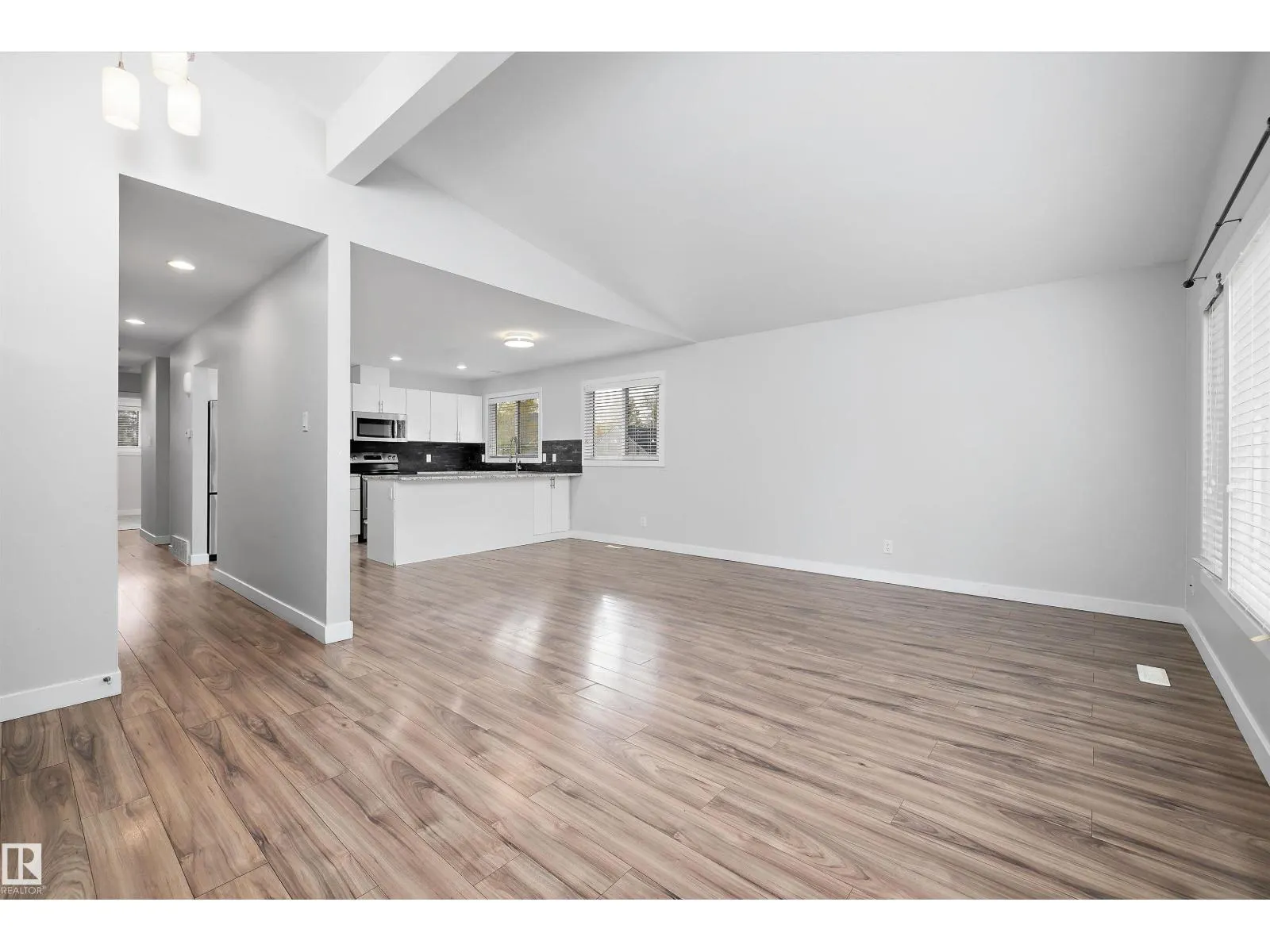 10409 148 ST NW