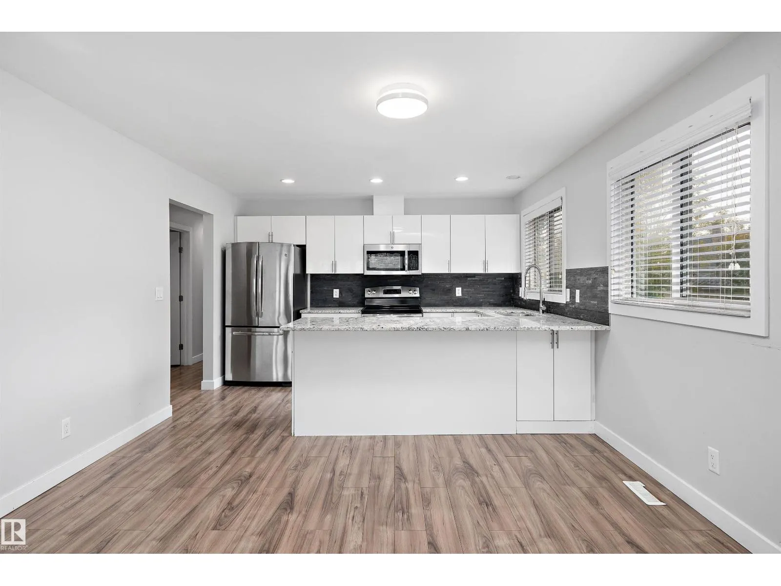 10409 148 ST NW