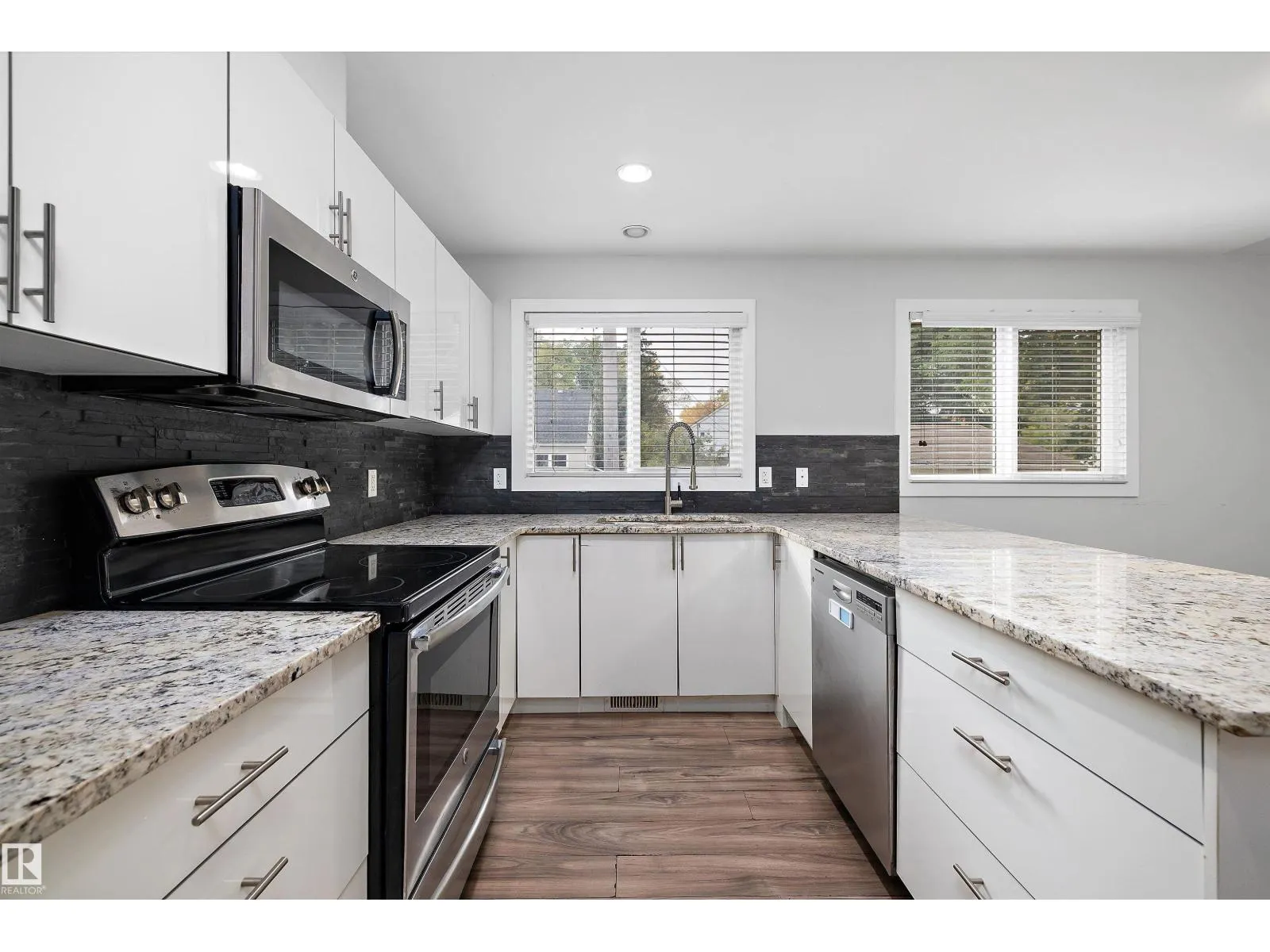 10409 148 ST NW