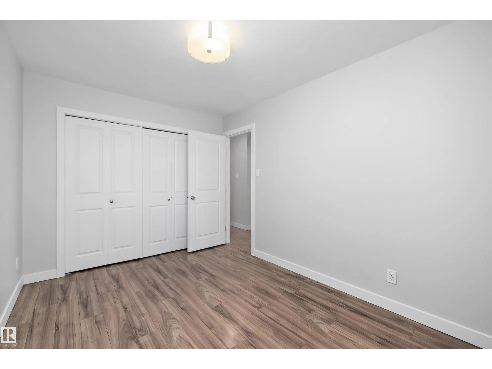 10409 148 ST NW
