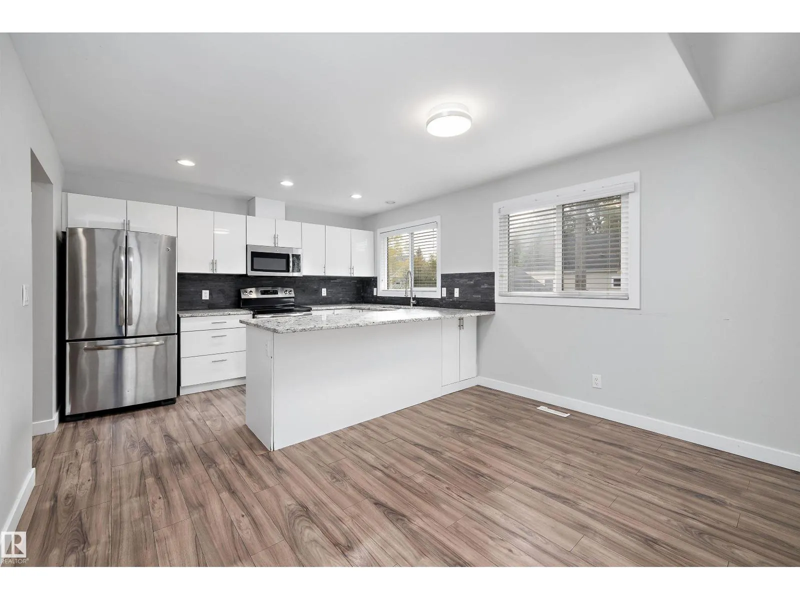 10409 148 ST NW