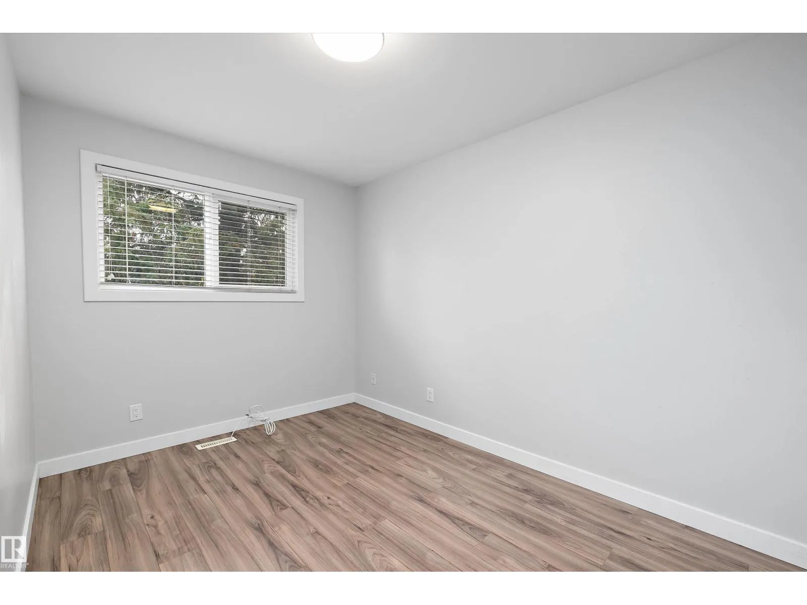 10409 148 ST NW