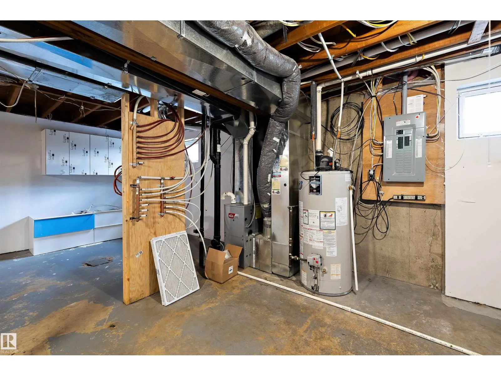 10409 148 ST NW
