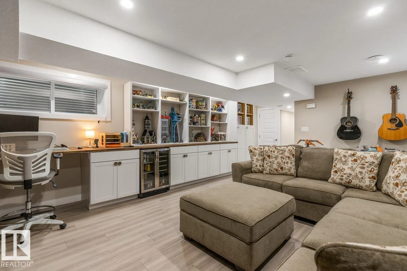 9535 155 ST NW