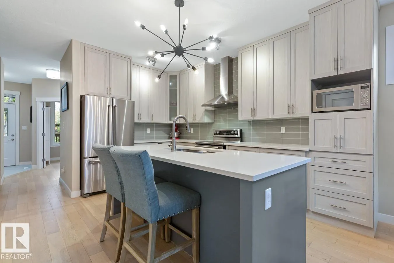 9535 155 ST NW