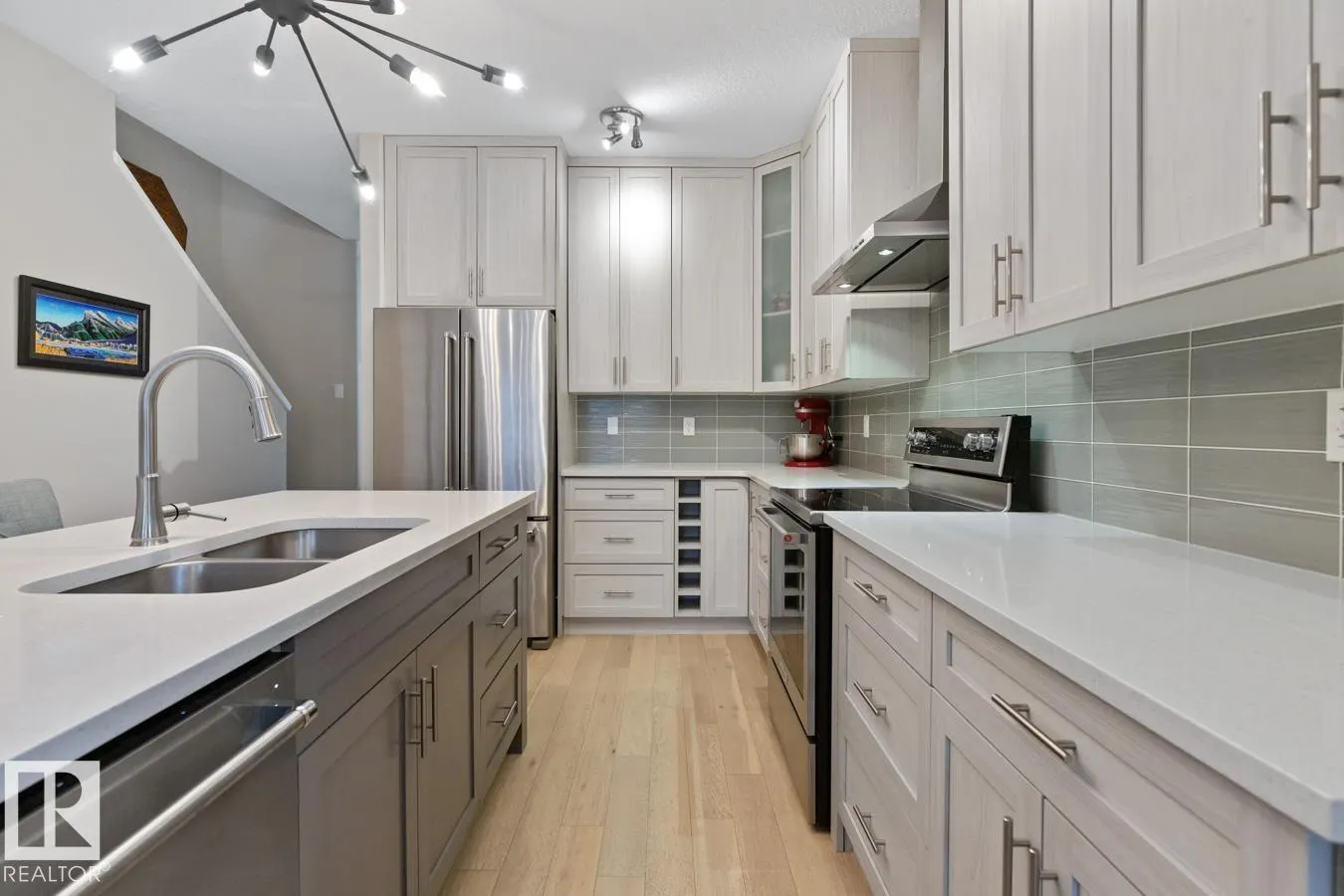 9535 155 ST NW