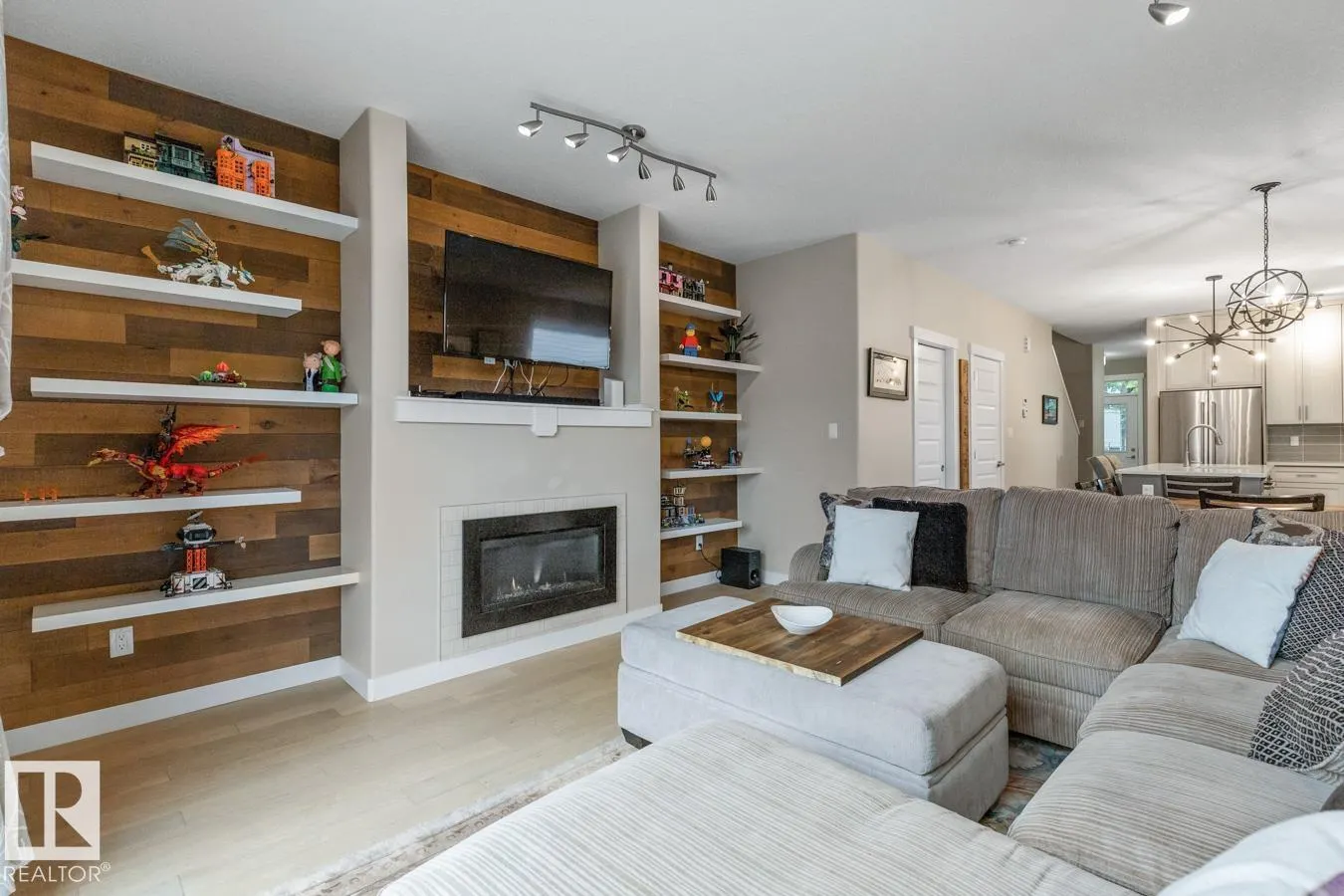 9535 155 ST NW