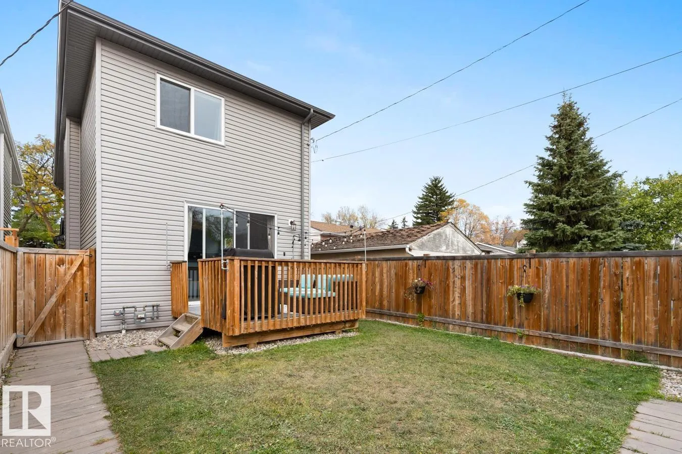 9535 155 ST NW