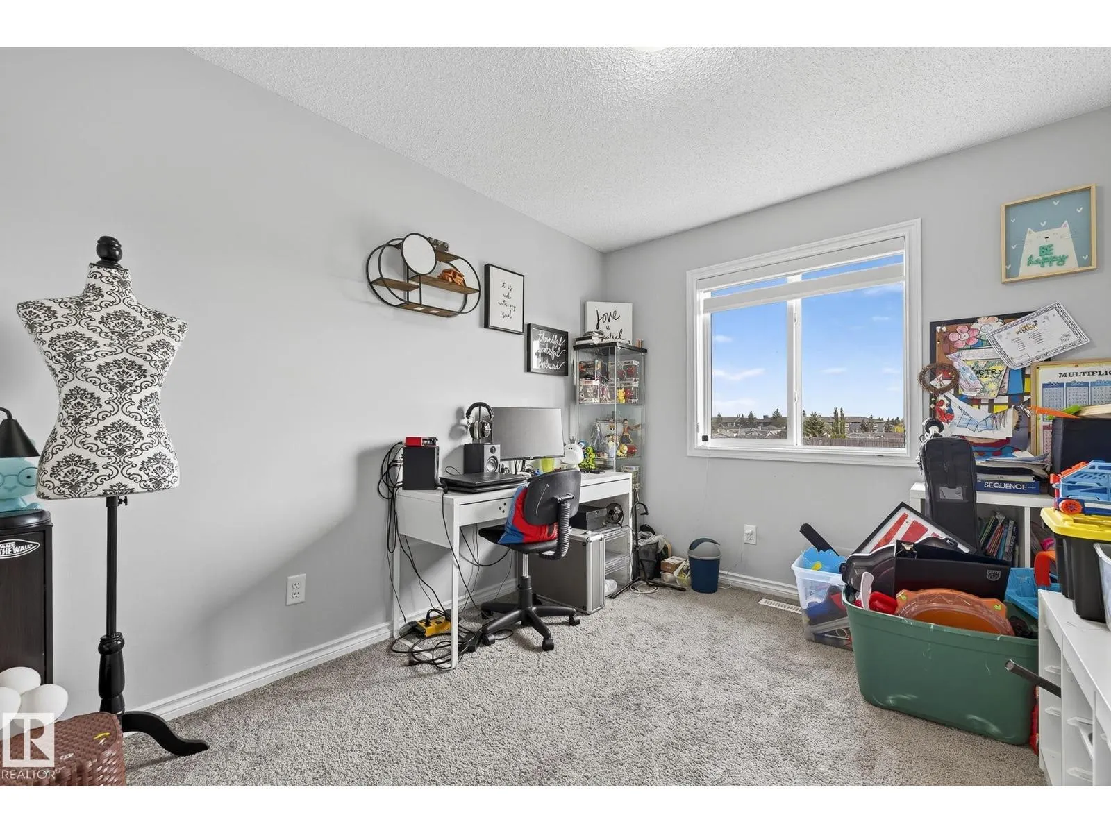 527 EBBERS WY NW