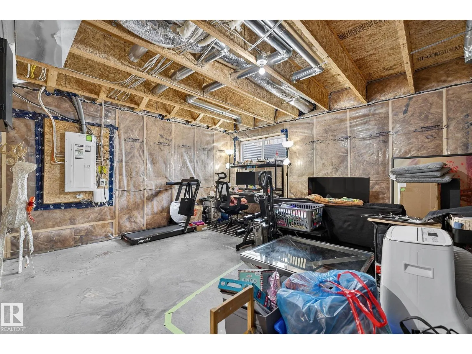 527 EBBERS WY NW
