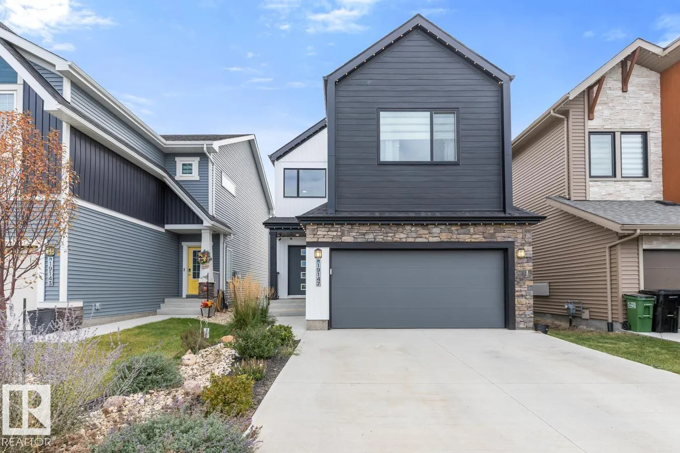 19147 22 AV NW