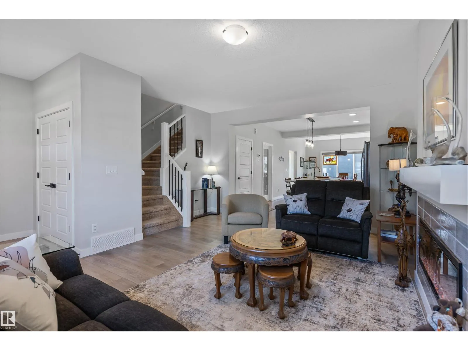 58 REDSPUR DR