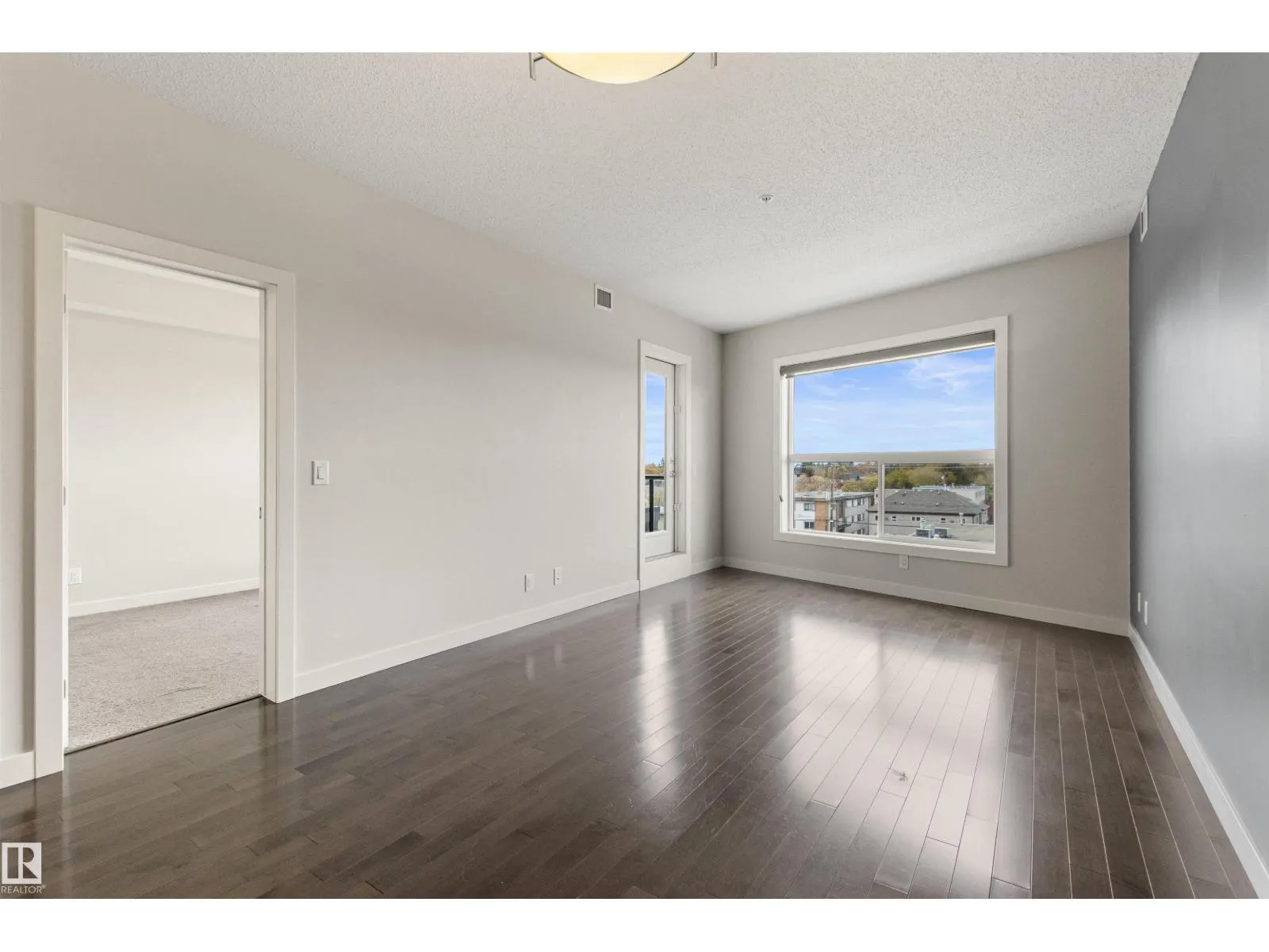 #412 10523 123 ST NW
