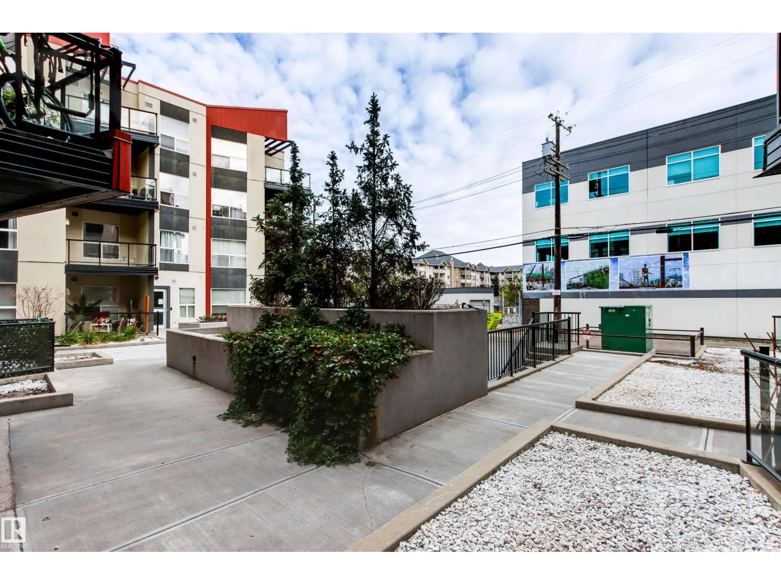 #412 10523 123 ST NW