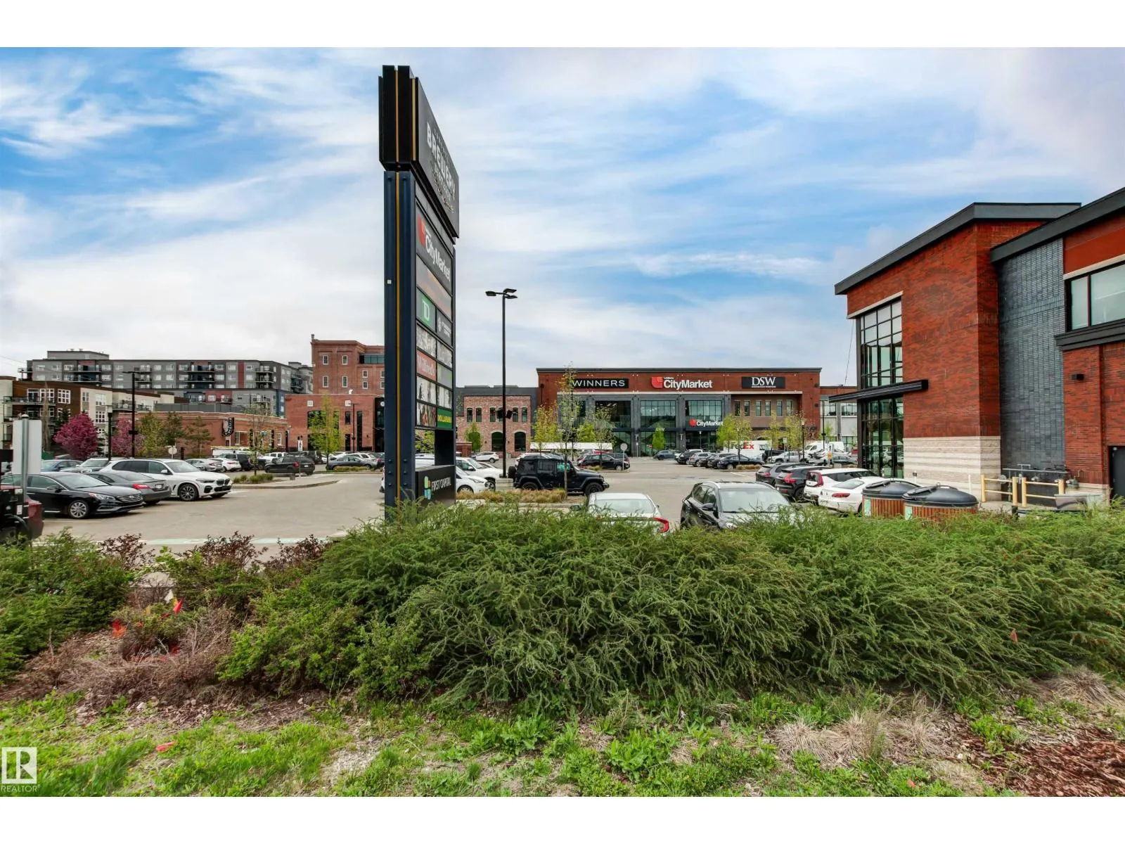 #412 10523 123 ST NW