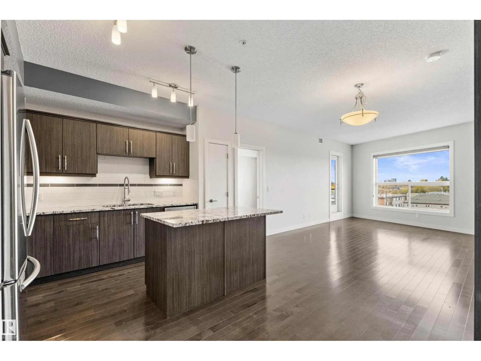 #412 10523 123 ST NW