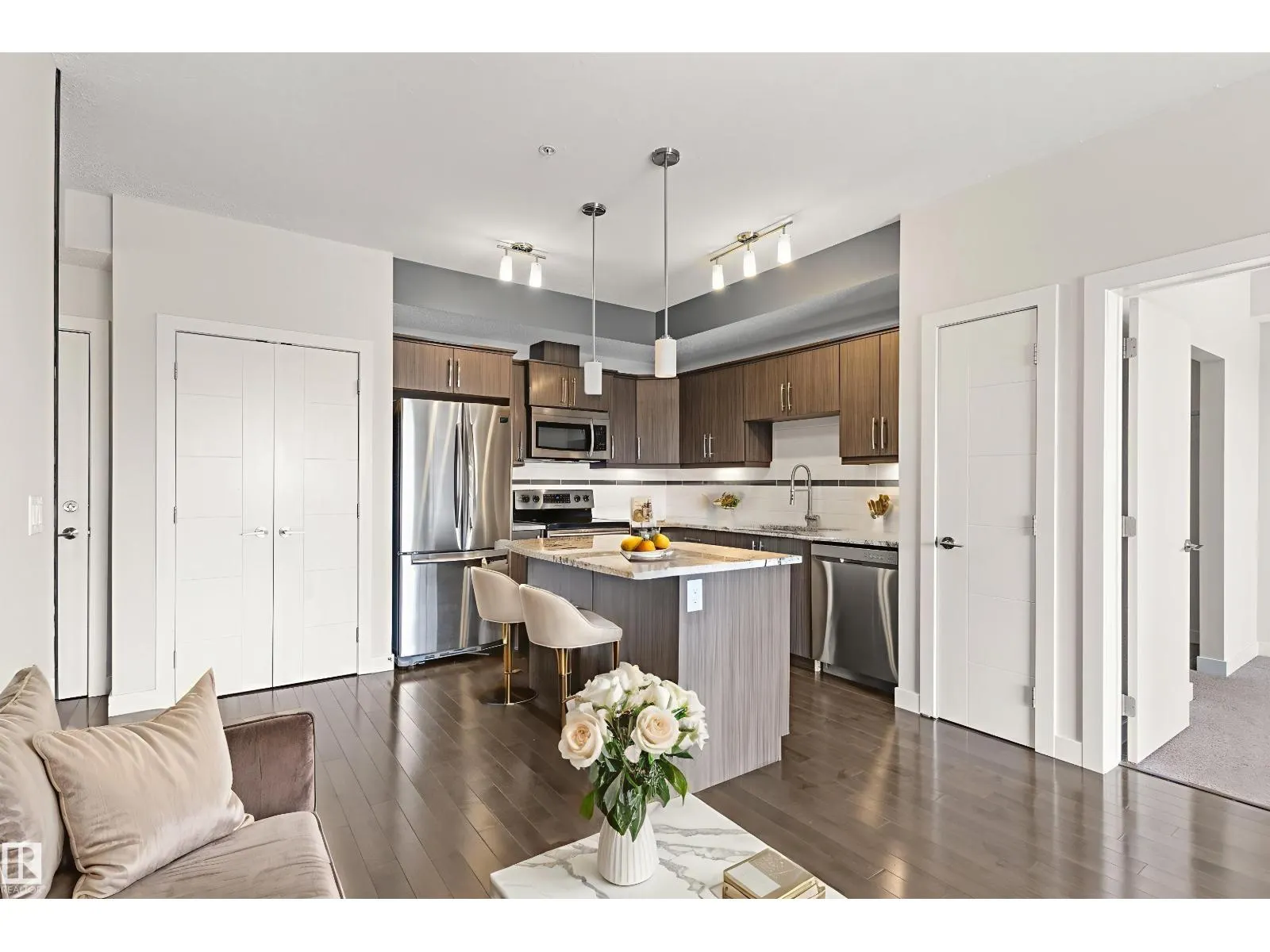 #412 10523 123 ST NW