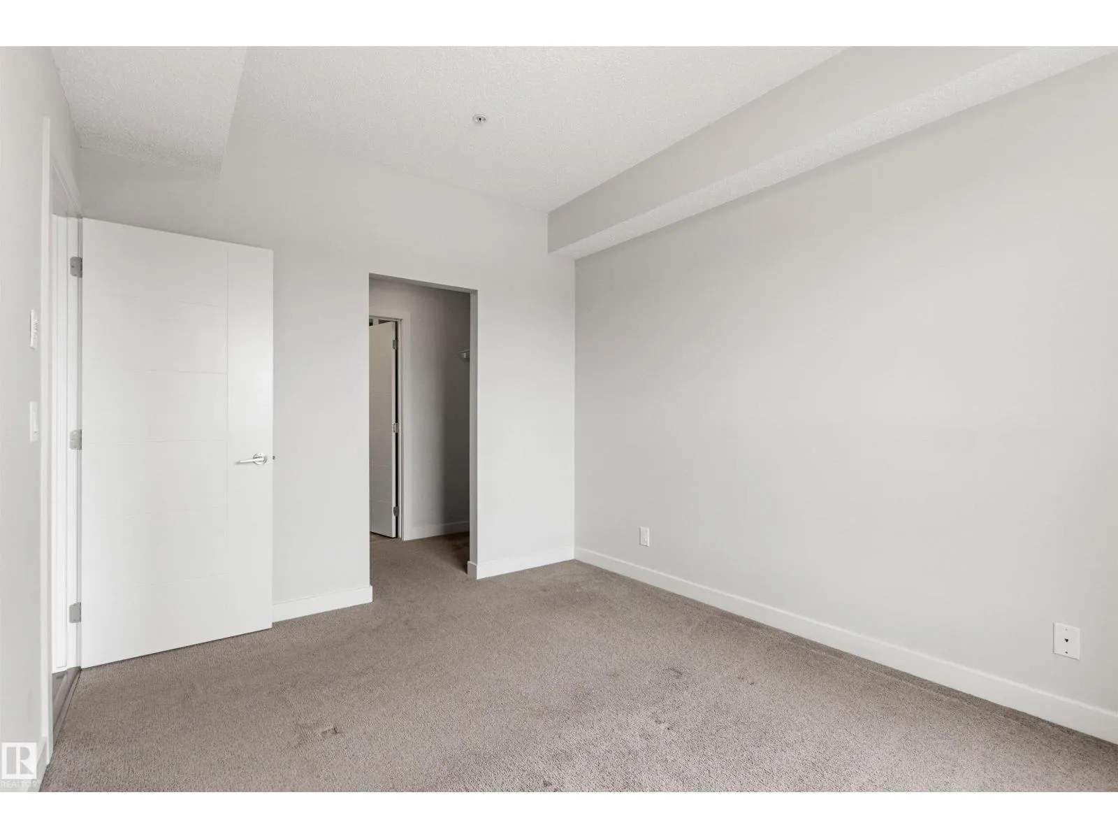 #412 10523 123 ST NW